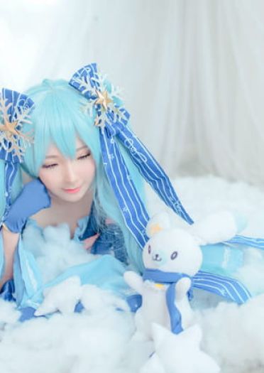 星与雪的公主 雪初音 COS