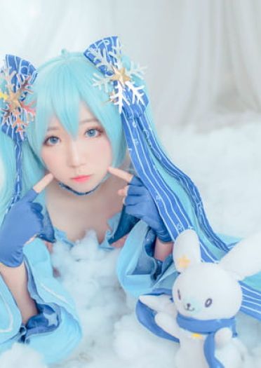星与雪的公主 雪初音 COS