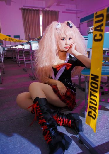 弹丸论破 绝对绝望的黑幕 江之岛盾子 COS