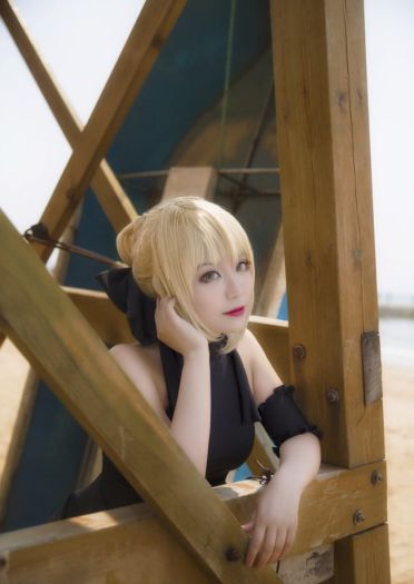 Saber Alter 水着 夏天就是要阳光和沙滩
