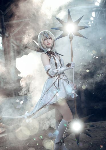 大元素使拉克丝（光）