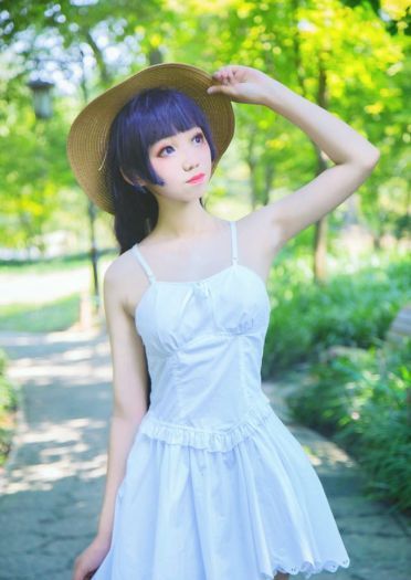 cos正片 黑猫白裙