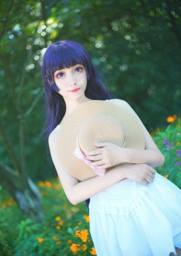 cos正片 黑猫白裙