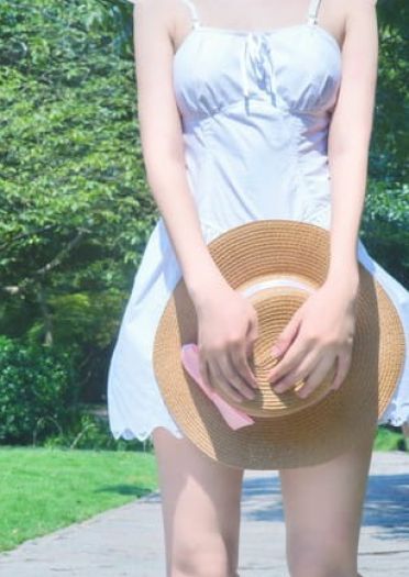 cos正片 黑猫白裙