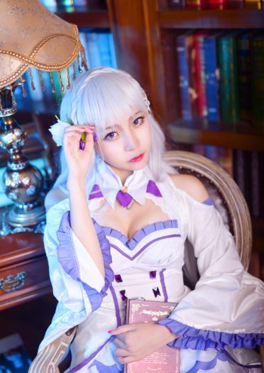 从零开始的异世界生活 艾米莉亚 COS