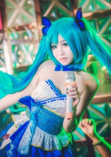 VOCALOID 随心所欲巫女·初音miku COS