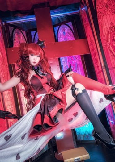 爱丽丝漫游仙境红心女王手办版