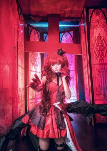 爱丽丝漫游仙境红心女王手办版