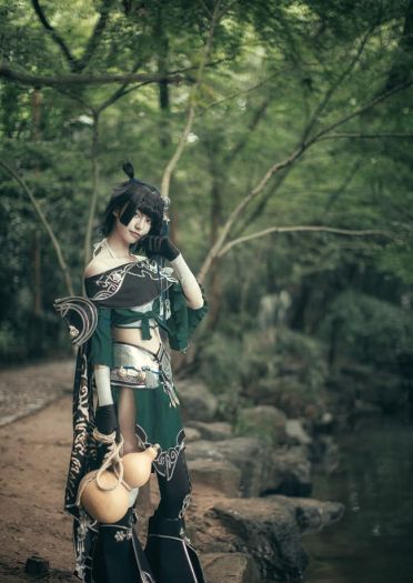 一只小丐妹的明月天涯