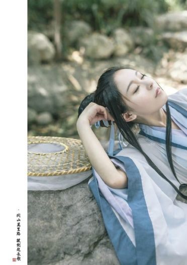 【长歌行】关山万里路，拔剑起长歌