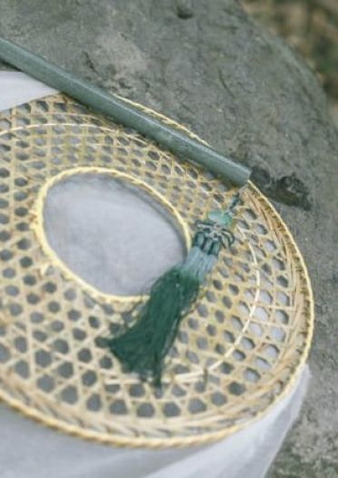 【长歌行】关山万里路，拔剑起长歌