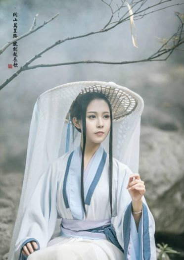 【长歌行】关山万里路，拔剑起长歌