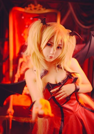 守护甜心 月咏歌呗恶魔变身cosplay