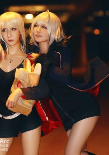 Fate/Grand Order 黑贞德&黑saber cosplay图片