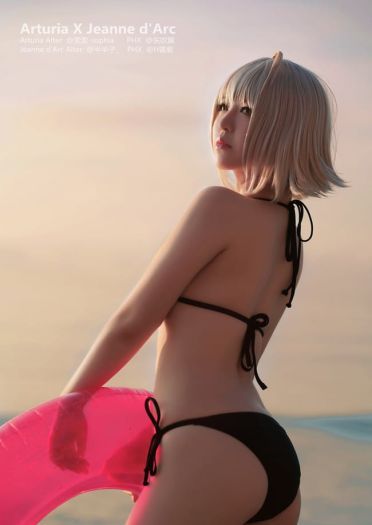 Fate/Grand Order 泳装黑贞德&黑saber cosplay图片