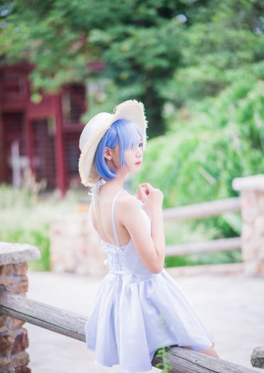 Re 从零开始的异界生活蕾姆白裙ver(1)