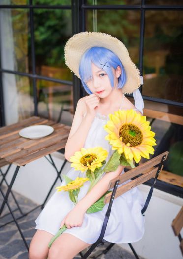 Re 从零开始的异界生活蕾姆白裙ver(1)