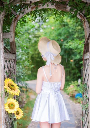 Re 从零开始的异界生活蕾姆白裙ver(1)