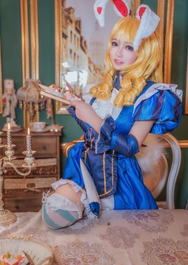 王者荣耀 妲己爱丽丝 cosplay图片(1)