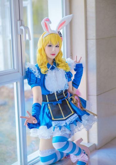 王者荣耀 妲己爱丽丝cosplay图片(1)