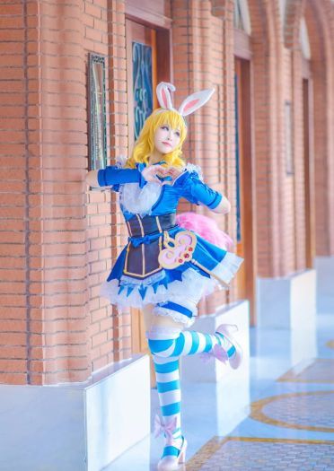 王者荣耀 妲己爱丽丝cosplay图片(1)