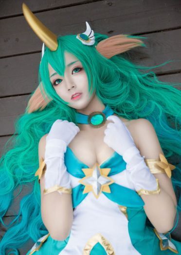 英雄联盟众星之子索拉卡cos