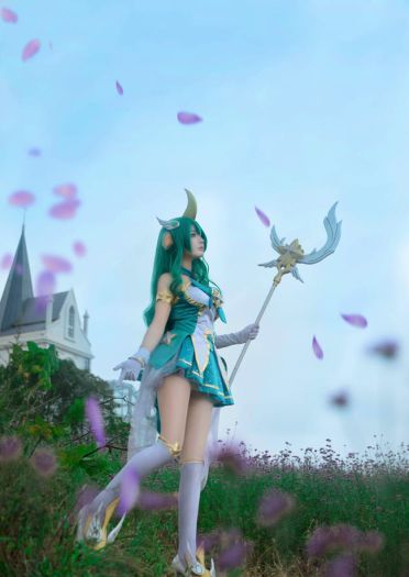 英雄联盟众星之子索拉卡cos