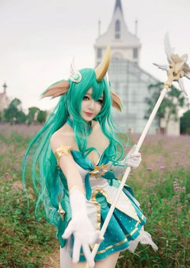 英雄联盟众星之子索拉卡cos