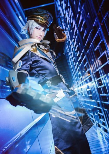 诸葛亮 星航指挥官cosplay图片(1)