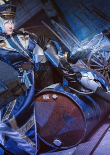 诸葛亮 星航指挥官cosplay图片(1)