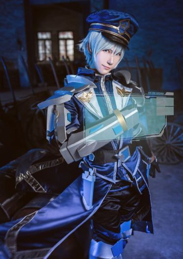诸葛亮 星航指挥官cosplay图片(1)