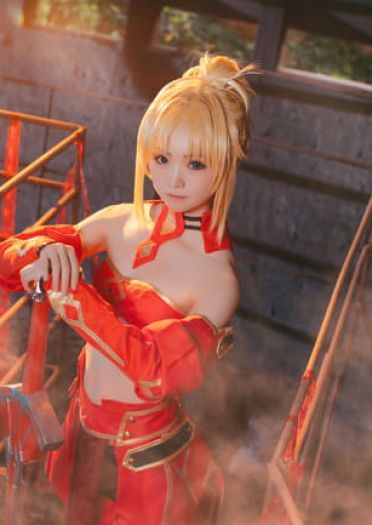 【莫德雷德】请问，你就是我的master嘛