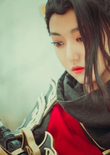 血海苍凉刀光凝，浪子唱罢鹰长鸣。cosplay