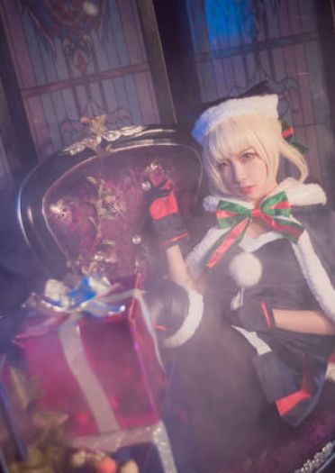 《fate/grand order》阿尔托莉雅·潘德拉贡 圣诞快乐