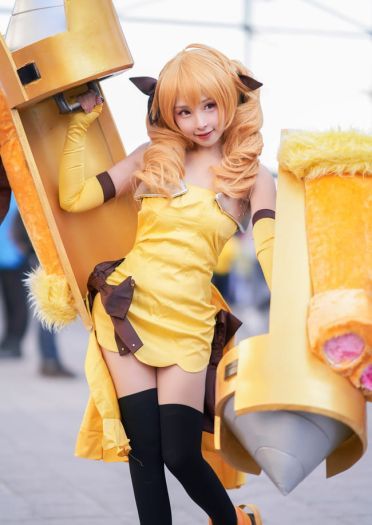 碧蓝航线 试作型金布里 cosplay图片