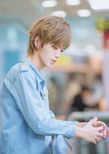 恋与制作人白起 只要你在风里 我就能找到你 cosplay