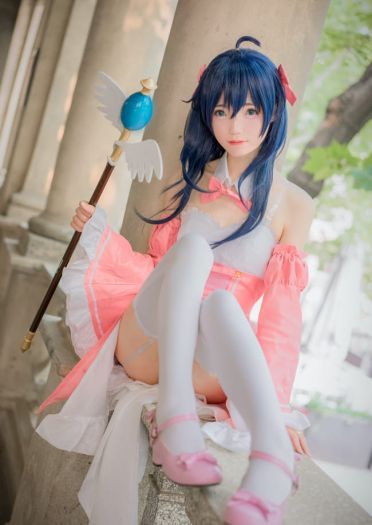 线上游戏的老婆不可能是女生? =玉置亚子