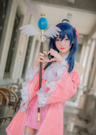 线上游戏的老婆不可能是女生? =玉置亚子