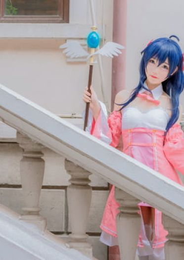 线上游戏的老婆不可能是女生? =玉置亚子