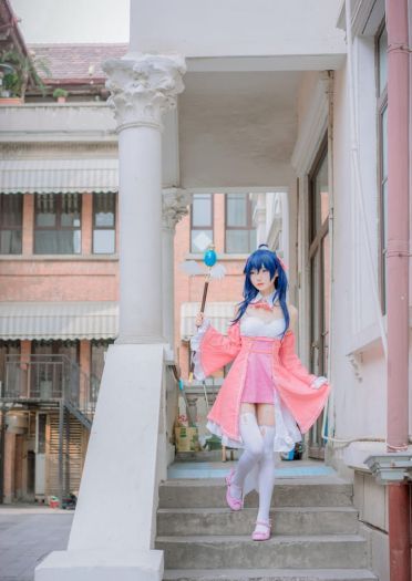 线上游戏的老婆不可能是女生? =玉置亚子