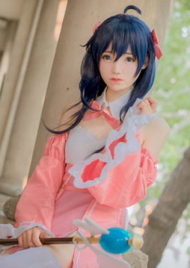 线上游戏的老婆不可能是女生? =玉置亚子