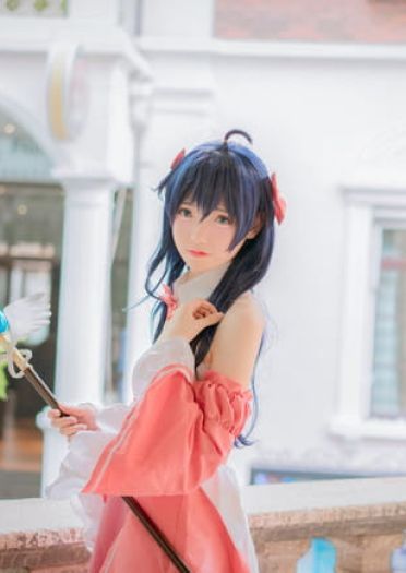 线上游戏的老婆不可能是女生? =玉置亚子