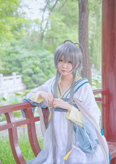 VOCALOID 洛天依 芷汀兰 cosplay