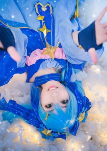 初音未来 星与雪的公主 cosplay