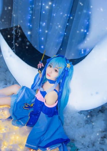初音未来 星与雪的公主 cosplay