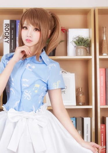 恋与制作人-----白起卡女主