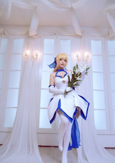 Fate Stay Night Saber蓝百合cosplay图片