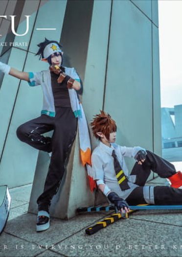 凹凸世界 雷狮x安迷修 cosplay