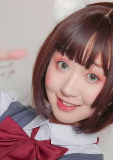 一只野生的未来猫突然出现~A捡起 B丢弃