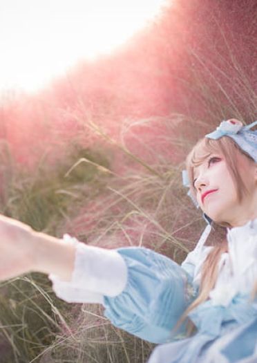 Lolita 那一季的花田 与少女的腼腆 cosplay